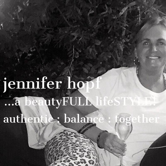 Meet your Posher, Jennifer - Picture 4 of 8